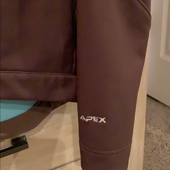 North Face Jacket - Picture 2 of 6